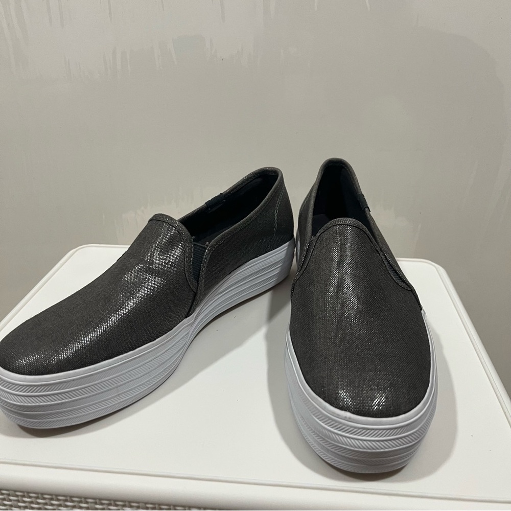 Keds silver / glitter flats sz 6